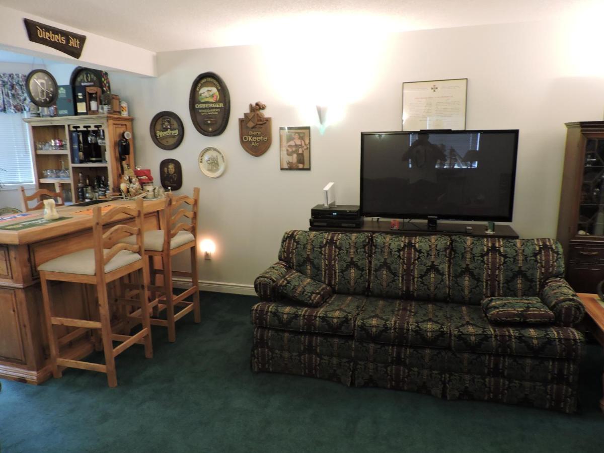 Tucked Inn The Harbour B&B Victoria Harbour Bilik gambar