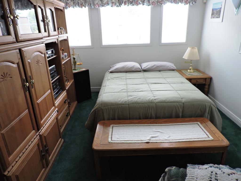 Tucked Inn The Harbour B&B Victoria Harbour Luaran gambar