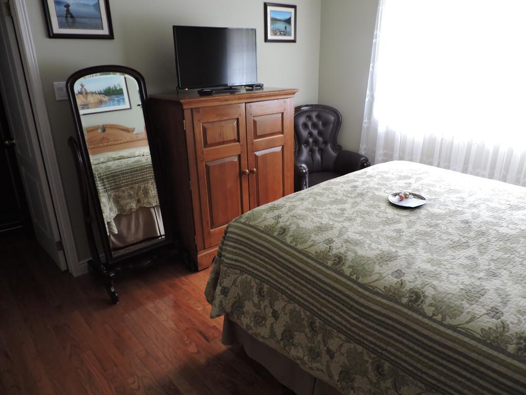 Tucked Inn The Harbour B&B Victoria Harbour Luaran gambar