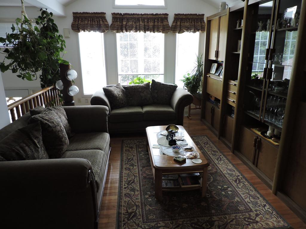 Tucked Inn The Harbour B&B Victoria Harbour Luaran gambar