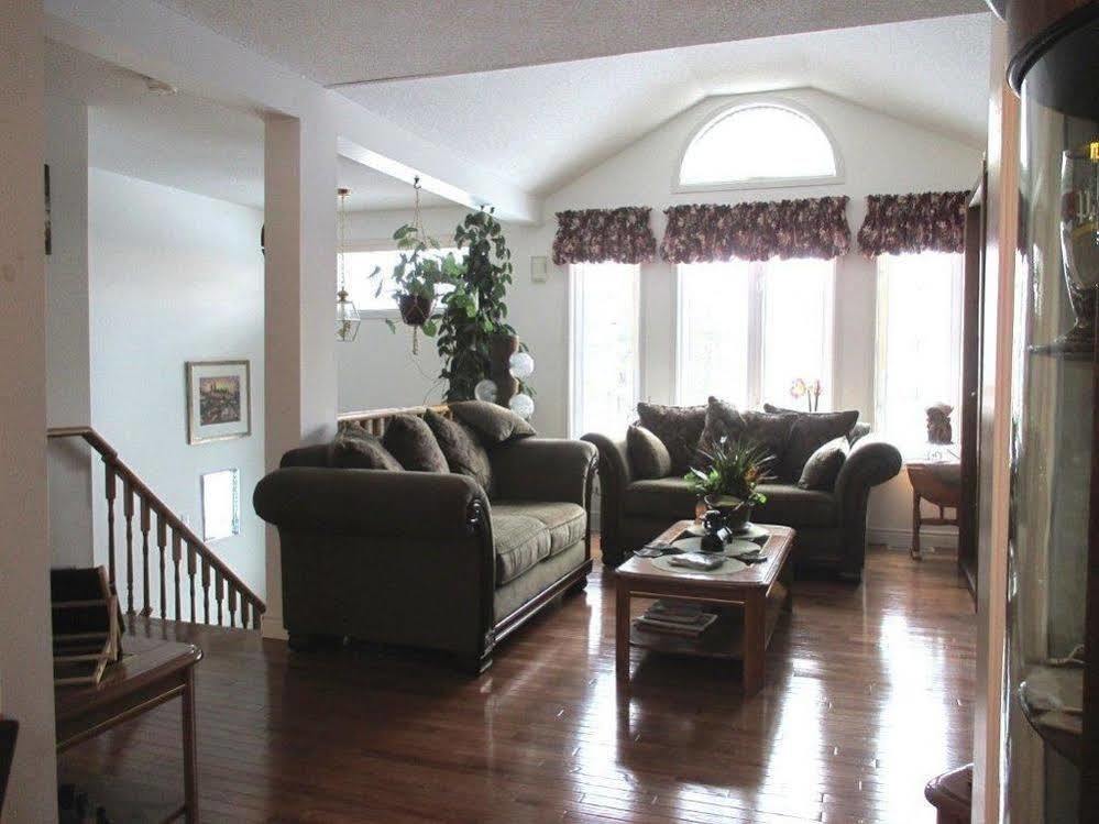 Tucked Inn The Harbour B&B Victoria Harbour Luaran gambar