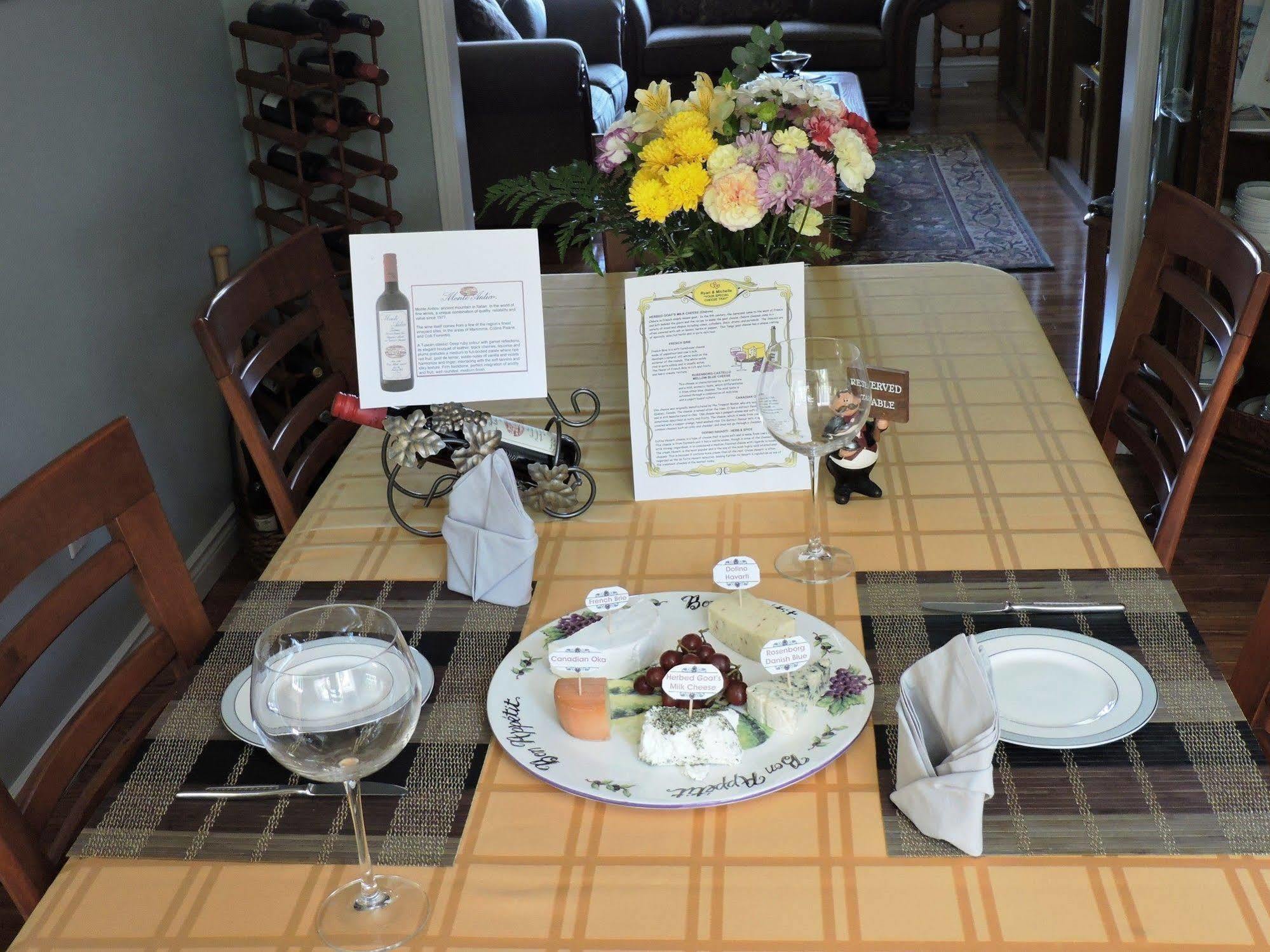 Tucked Inn The Harbour B&B Victoria Harbour Luaran gambar
