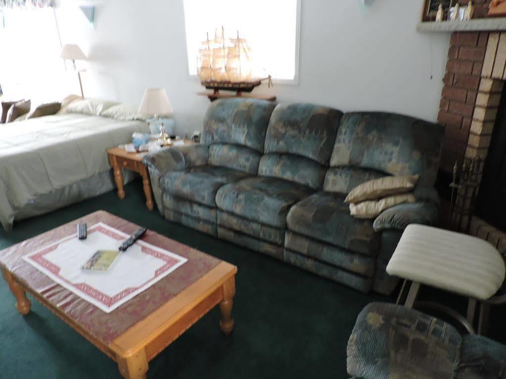 Tucked Inn The Harbour B&B Victoria Harbour Luaran gambar
